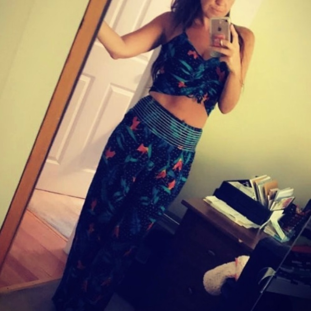 Aqua Multi Colored Pattern Crop Top - image 1